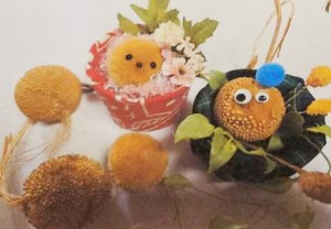 プラタナスの実で作ったなぞのいきもの